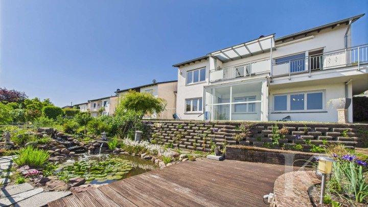 Ihr neues Zuhause mit Panoramablick über Riegelsberg!