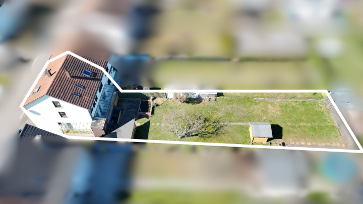 Reserviert! Familientraum in Saarlouis: Großzügiges Einfamilienhaus mit weitläufigem Garten in ruhiger Lage