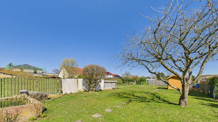 Reserviert! Familientraum in Saarlouis: Großzügiges Einfamilienhaus mit weitläufigem Garten in ruhiger Lage