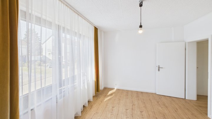 Reserviert! Familientraum in Saarlouis: Großzügiges Einfamilienhaus mit weitläufigem Garten in ruhiger Lage