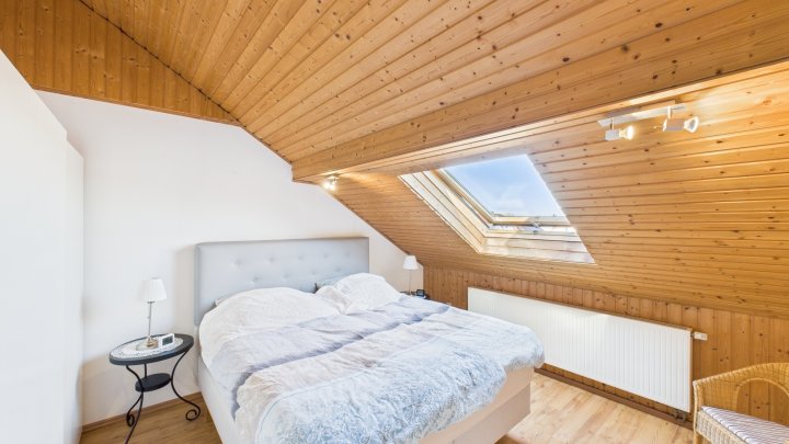 Reserviert! Familientraum in Saarlouis: Großzügiges Einfamilienhaus mit weitläufigem Garten in ruhiger Lage