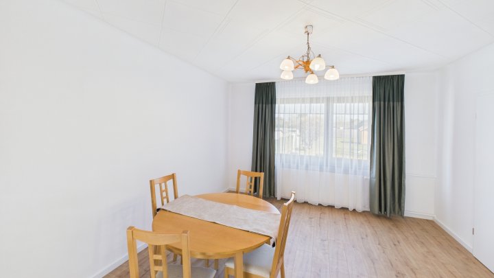 Reserviert! Familientraum in Saarlouis: Großzügiges Einfamilienhaus mit weitläufigem Garten in ruhiger Lage