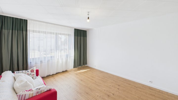 Reserviert! Familientraum in Saarlouis: Großzügiges Einfamilienhaus mit weitläufigem Garten in ruhiger Lage