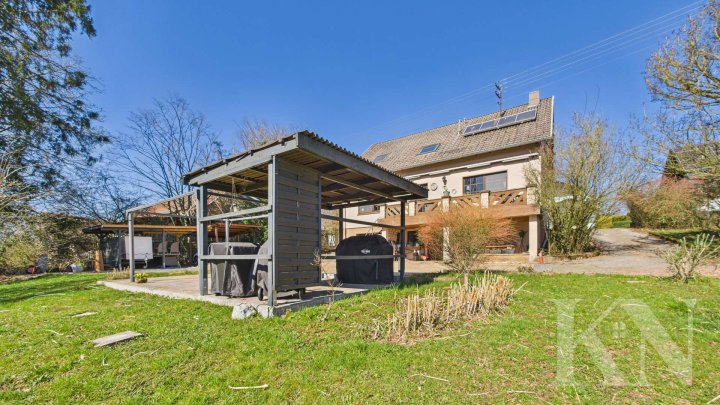 Sofort beziehbares Einfamilienhaus mit Garten und traumhaften Fernblick!