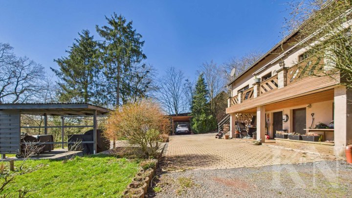 Sofort beziehbares Einfamilienhaus mit Garten und traumhaften Fernblick!