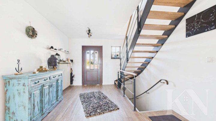 Sofort beziehbares Einfamilienhaus mit Garten und traumhaften Fernblick!