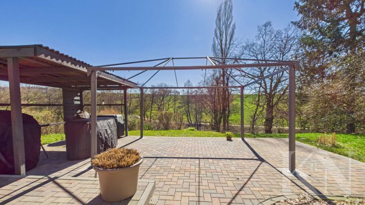Sofort beziehbares Einfamilienhaus mit Garten und traumhaften Fernblick!