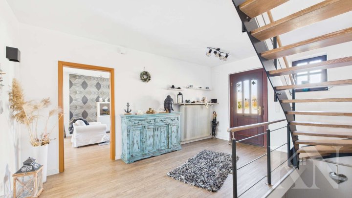 Sofort beziehbares Einfamilienhaus mit Garten und traumhaften Fernblick!
