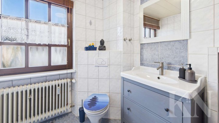 Sofort beziehbares Einfamilienhaus mit Garten und traumhaften Fernblick!