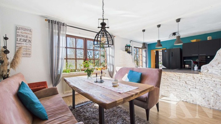 Sofort beziehbares Einfamilienhaus mit Garten und traumhaften Fernblick!