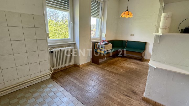 Ca. 260 m² große Stadtvilla in Saarbrücken Güdingen verteilt auf 3 Etagen