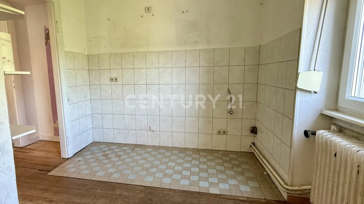 Ca. 260 m² große Stadtvilla in Saarbrücken Güdingen verteilt auf 3 Etagen