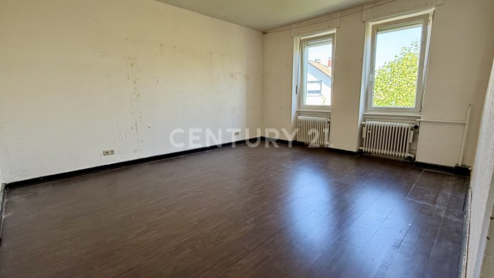 Ca. 260 m² große Stadtvilla in Saarbrücken Güdingen verteilt auf 3 Etagen
