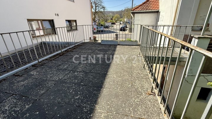 Ca. 260 m² große Stadtvilla in Saarbrücken Güdingen verteilt auf 3 Etagen