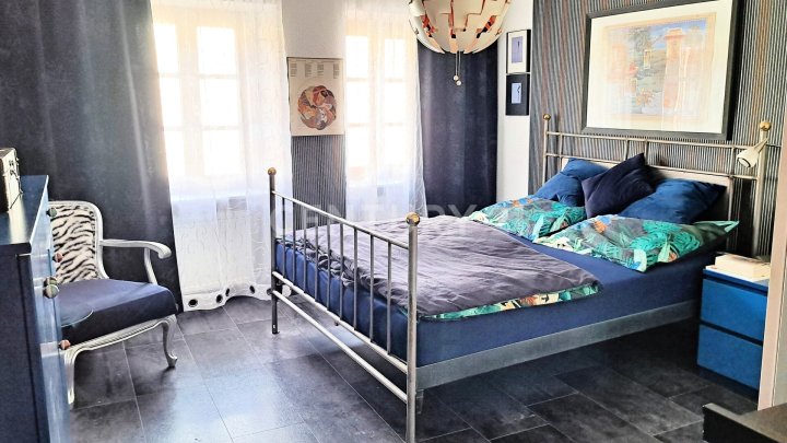 Zeitloses Erbe aus 1625 – Charmantes Bauernhaus mit vielseitiger Gewerbeeinheit