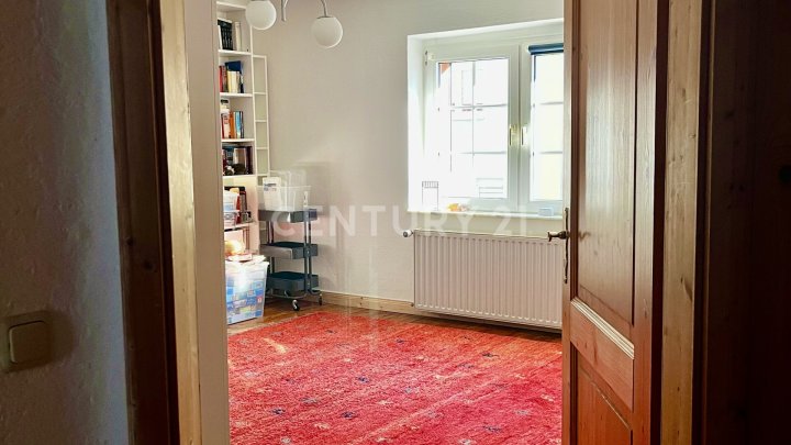 Liebevoll renoviertes ehemaliges Bauernhaus - viel Raum für individuelles Wohnen und Leben