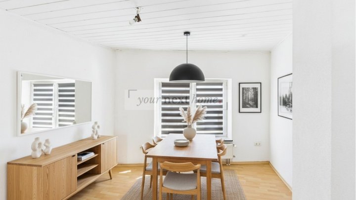 Charmantes Haus wartet auf neuen Glanz!