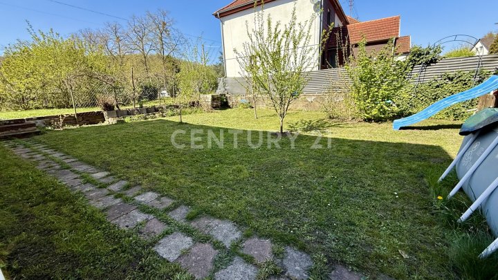 Schöne ca. 126 m² Altbau-Wohnung in einer Stadtvilla in Saarbrücken-Güdingen mit Garten