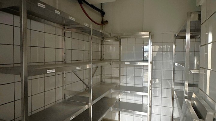 Ehemalige Metzgerei in bester Lage der Fußgängerzone Kaiserstraße