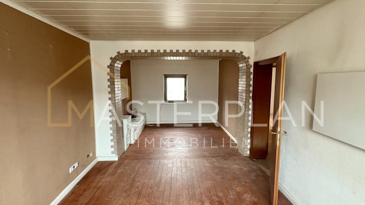 Einfamilienhaus mit Renovierungsbedarf