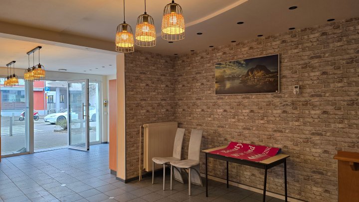 Toller kleiner Laden im Herzen von Schmelz zur Miete