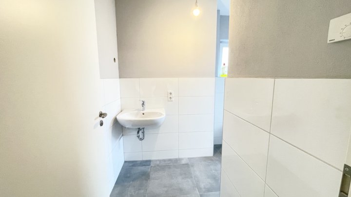 Erstbezug:Maisonette-Wohnung mit Garten, Terrasse & eigener PV-Anlage – 107 m² Wohlfühlfläche in Beckingen-Reimsbach