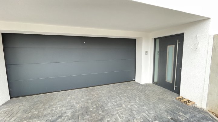 Erstbezug:Maisonette-Wohnung mit Garten, Terrasse & eigener PV-Anlage – 107 m² Wohlfühlfläche in Beckingen-Reimsbach
