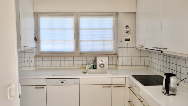 Großzügige Eigentumswohnung mit weitläufigem Balkon und schöner Aussicht in Saarbrücken zu verkaufen