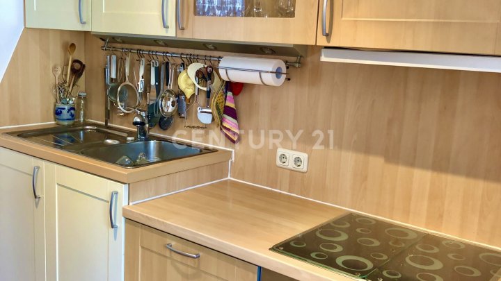 1-2 Familienhaus mit viel Potenzial-perfekt für Familien, Mehrgenerationen & Investoren