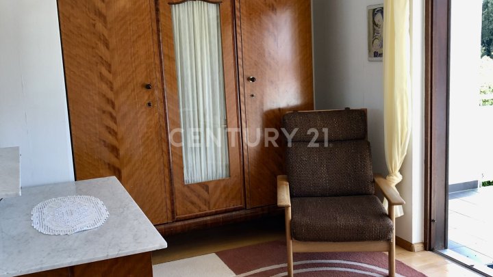 1-2 Familienhaus mit viel Potenzial-perfekt für Familien, Mehrgenerationen & Investoren