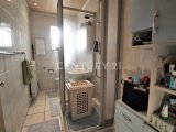 Badezimmer der Wohnung im 1.OG