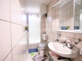 Badezimmer der Erdgeschoss Wohnung rechts