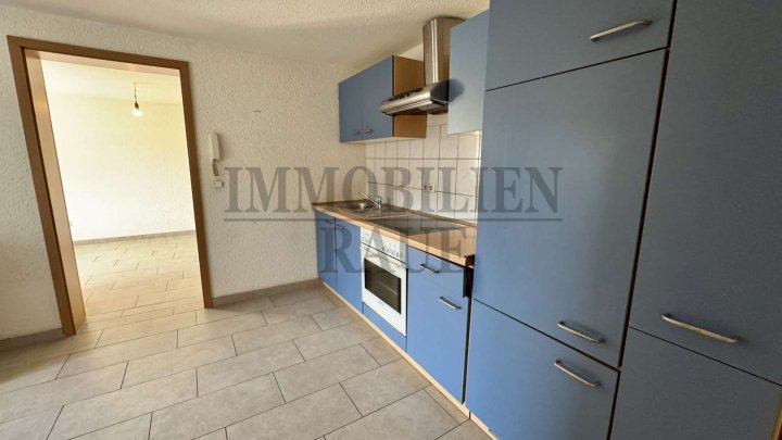 FREISTEHENDES, RENOVIERTES 1 FAMILIENHAUS MIT EINLIEGERWOHNUNG IN SACKGASSE VON SULZBACH