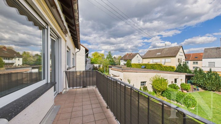 Mit Balkon & Einbauküche – Ihr Rückzugsort in Hanweiler!