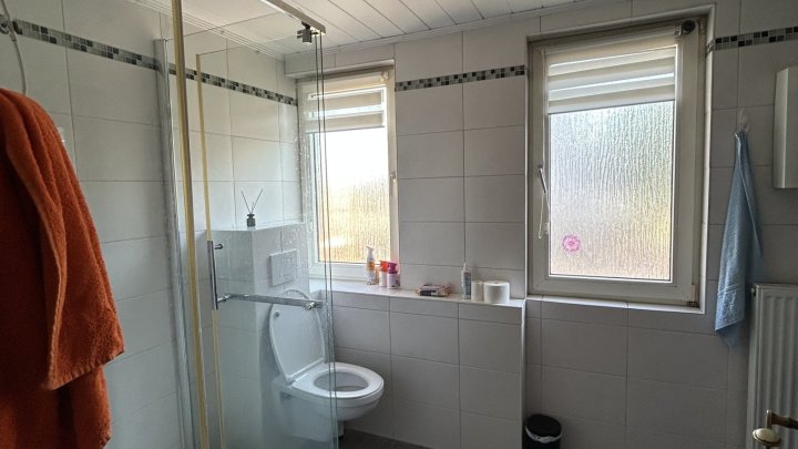 Eigentumswohnung in 2 Familienhaus mit separatem Eingang in Homburg (Bruchhof) zu verkaufen