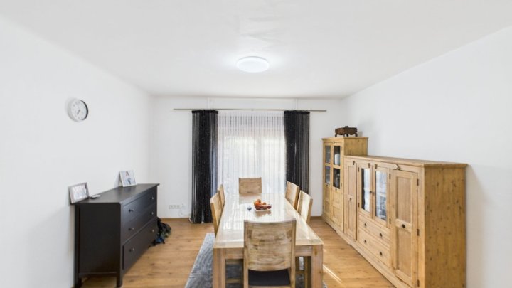 Doppelhaushälfte in Bischmisheim zu verkaufen!