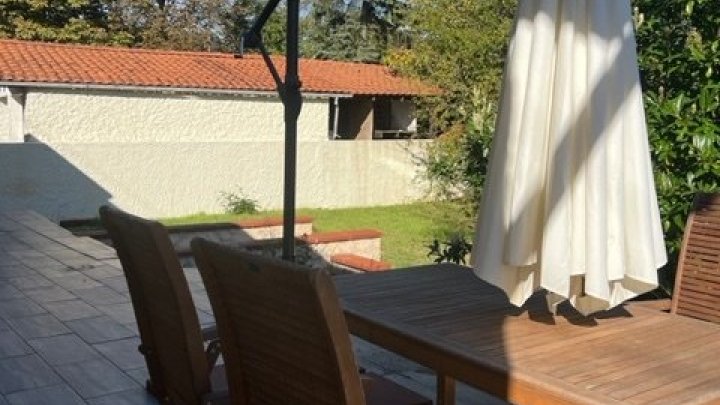 Freistehendes 1-2 Familienhaus in ländlicher Gegend von Rehlingen-Siersburg zu verkaufen