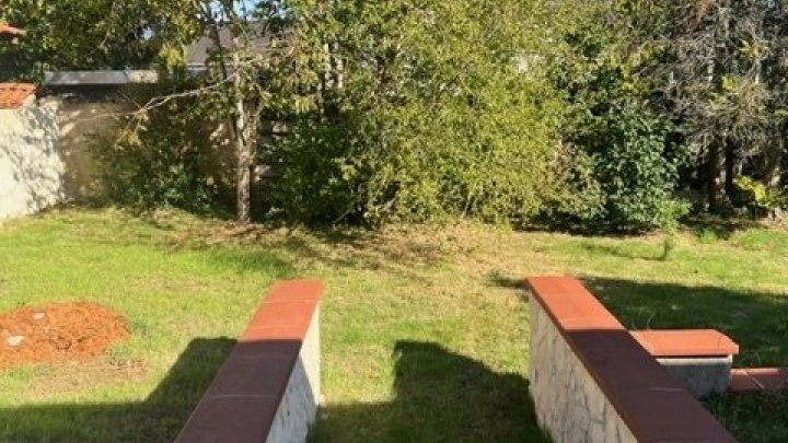 Freistehendes 1-2 Familienhaus in ländlicher Gegend von Rehlingen-Siersburg zu verkaufen