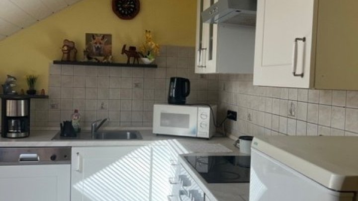 Freistehendes 1-2 Familienhaus in ländlicher Gegend von Rehlingen-Siersburg zu verkaufen