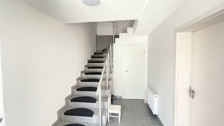 Saniertes Einfamilienhaus mit Einliegerwohnung und zusätzlichem Grundstück in ruhiger Lage von Quierschied