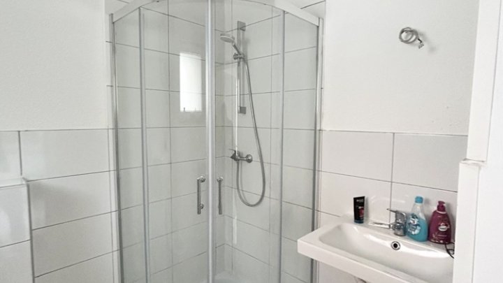 Saniertes Einfamilienhaus mit Einliegerwohnung und zusätzlichem Grundstück in ruhiger Lage von Quierschied