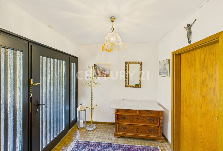 Eingangsbereich mit Garderobe