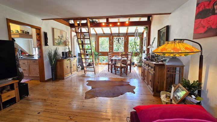 Ein Traum in weiß, Charmantes Einfamilienhaus mit attraktivem Garten in Toplage von Quierschied
