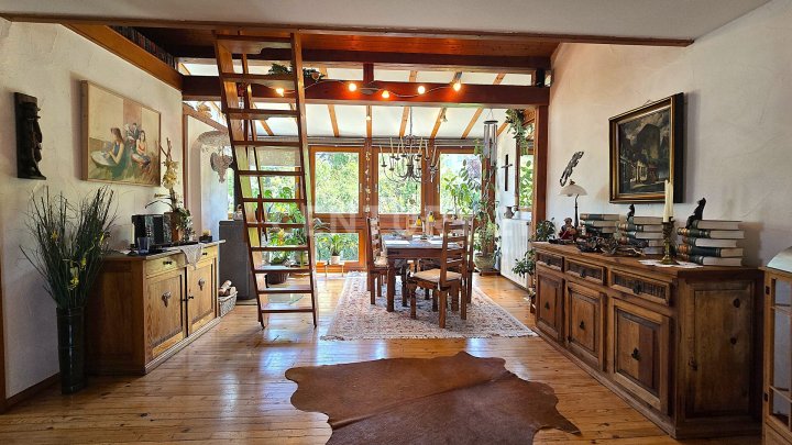 Ein Traum in weiß, Charmantes Einfamilienhaus mit attraktivem Garten in Toplage von Quierschied