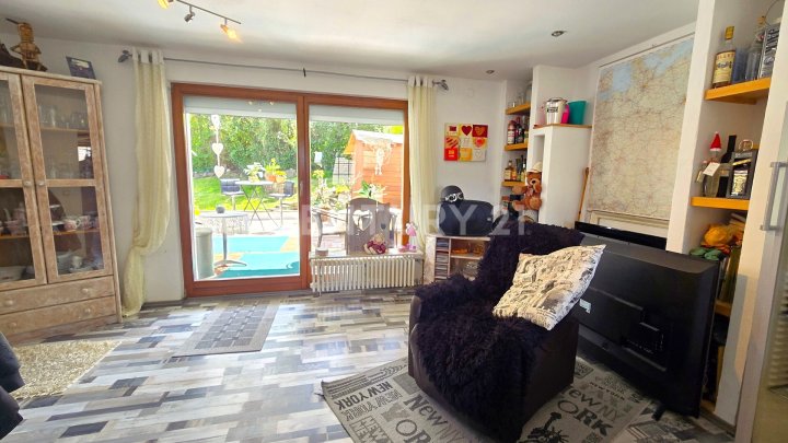 Ein Traum in weiß, Charmantes Einfamilienhaus mit attraktivem Garten in Toplage von Quierschied