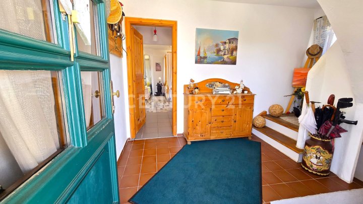 Ein Traum in weiß, Charmantes Einfamilienhaus mit attraktivem Garten in Toplage von Quierschied
