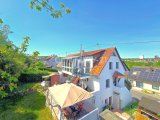 Seitliche Ansicht des Hauses 