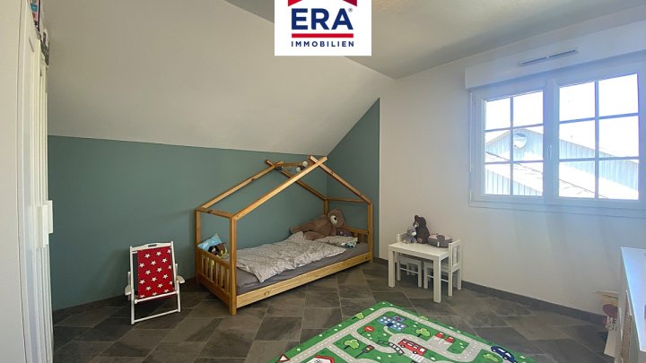 OHNE VERMITTLUNGSGEBÜHREN ! EINFAMILIENHAUS MIT WEITSICHT IN RUHIGER LAGE VON BERVILLER/FR