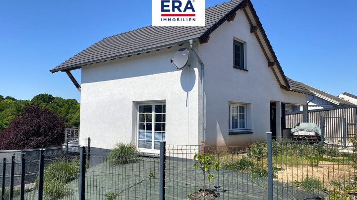 OHNE VERMITTLUNGSGEBÜHREN ! EINFAMILIENHAUS MIT WEITSICHT IN RUHIGER LAGE VON BERVILLER/FR