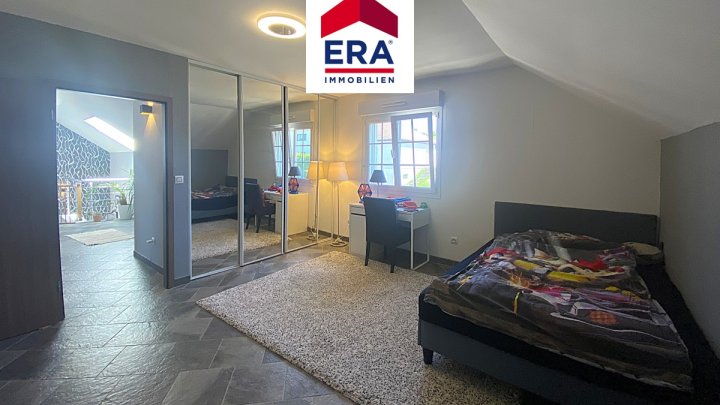 OHNE VERMITTLUNGSGEBÜHREN ! EINFAMILIENHAUS MIT WEITSICHT IN RUHIGER LAGE VON BERVILLER/FR